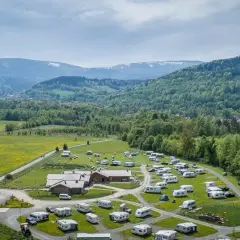 Gdzie jechać pod namiot? Odkryj najlepsze miejsca na camping w Polsce