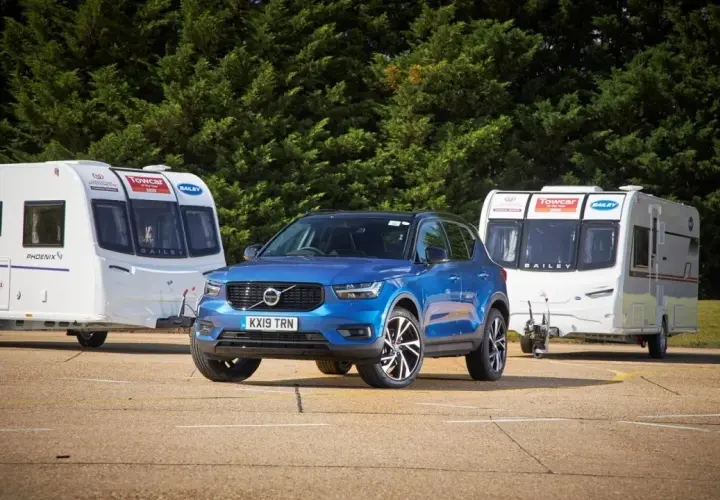 Jakie auto do ciągnięcia kempingu: 5 najlepszych modeli, które zaskoczą