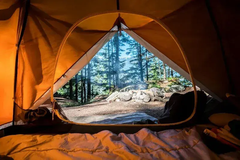 Gdzie pod namiot w Opolskim? Najlepsze miejsca na camping