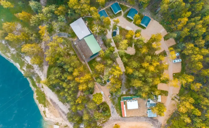 Gdzie pod namiot w Małopolsce? Odkryj najlepsze miejsca na camping