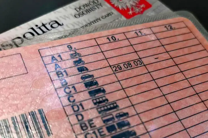 Zdjęcie Czy na kemping trzeba mieć prawo jazdy? Oto co musisz wiedzieć